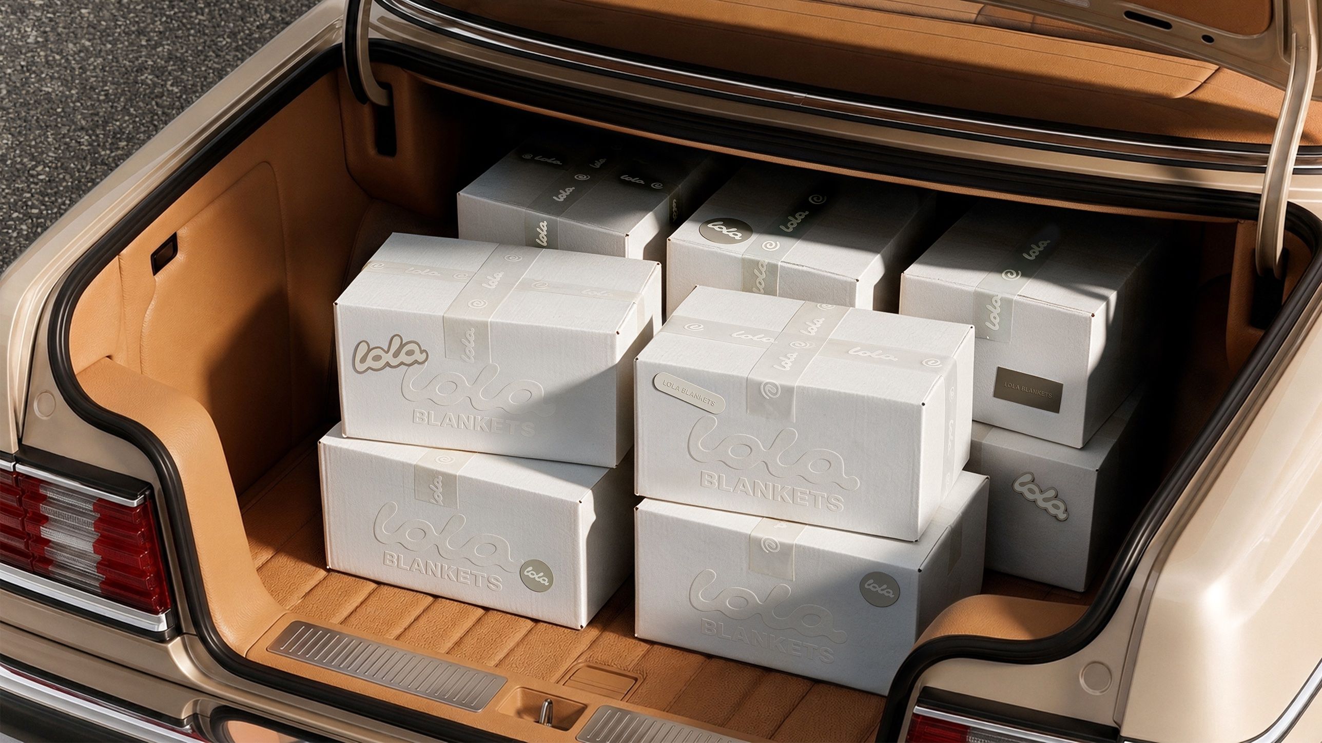 lola blankets packaging boxes car trunk v2